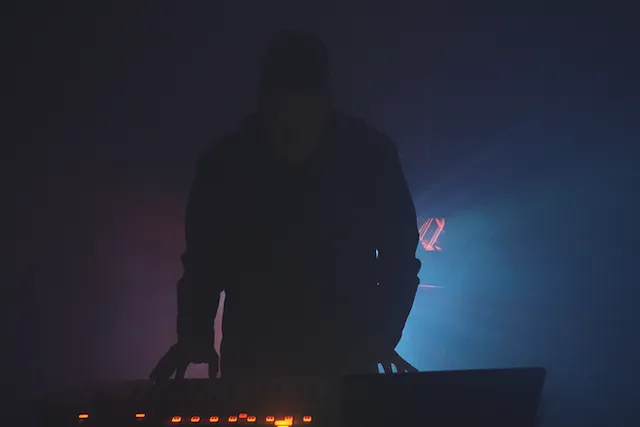 Dan Tremblay performing live